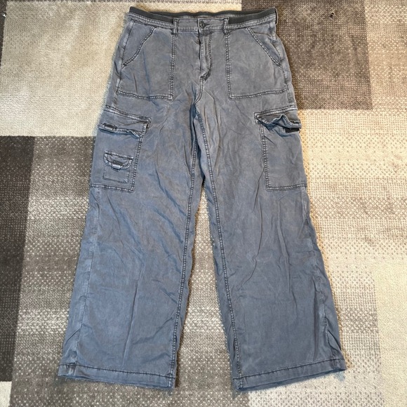 American Eagle Outfitters Pants - American Eagle Womens Grey Cargo Pants Wide Leg Stretch Size 12 Regular